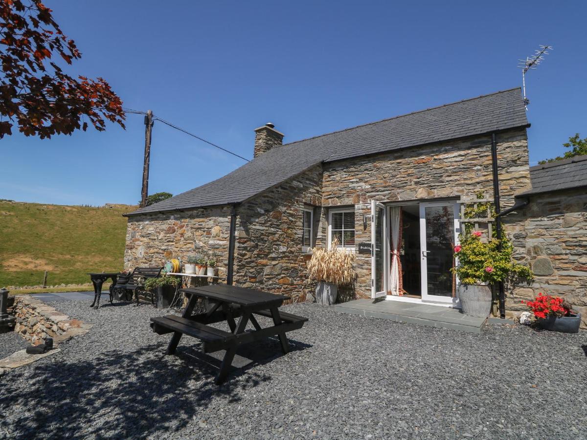 Villa Garth Morthin The Stables Tremadog Exterior foto