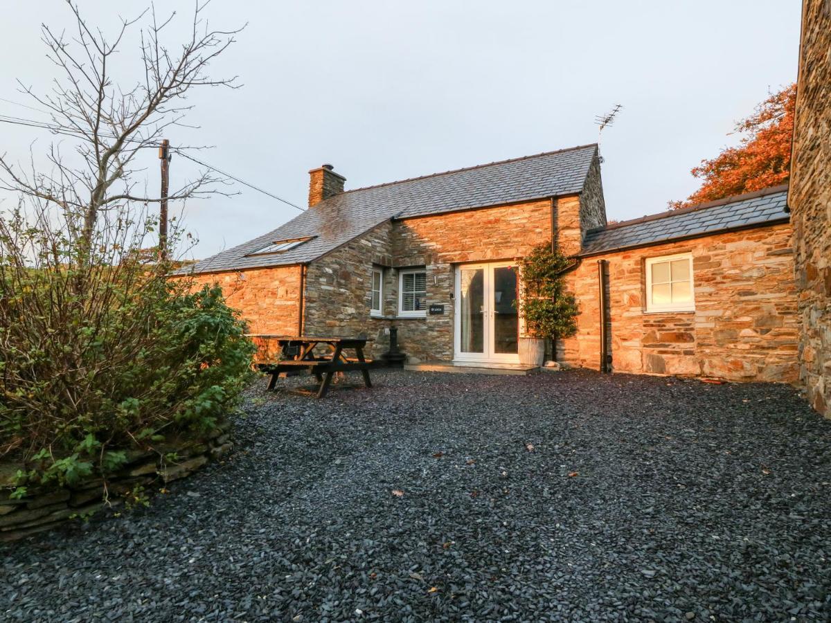 Villa Garth Morthin The Stables Tremadog Exterior foto