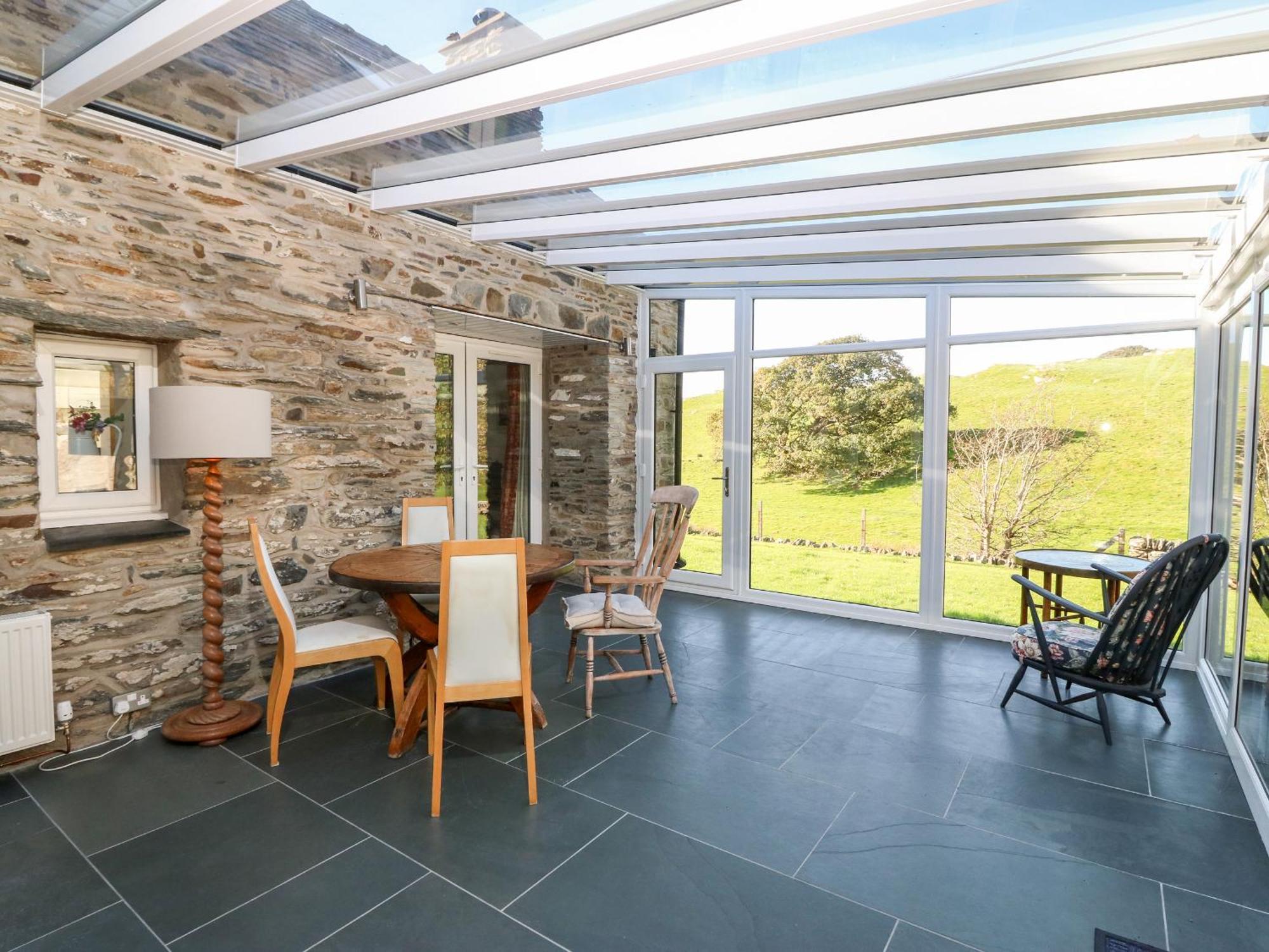 Villa Garth Morthin The Stables Tremadog Exterior foto
